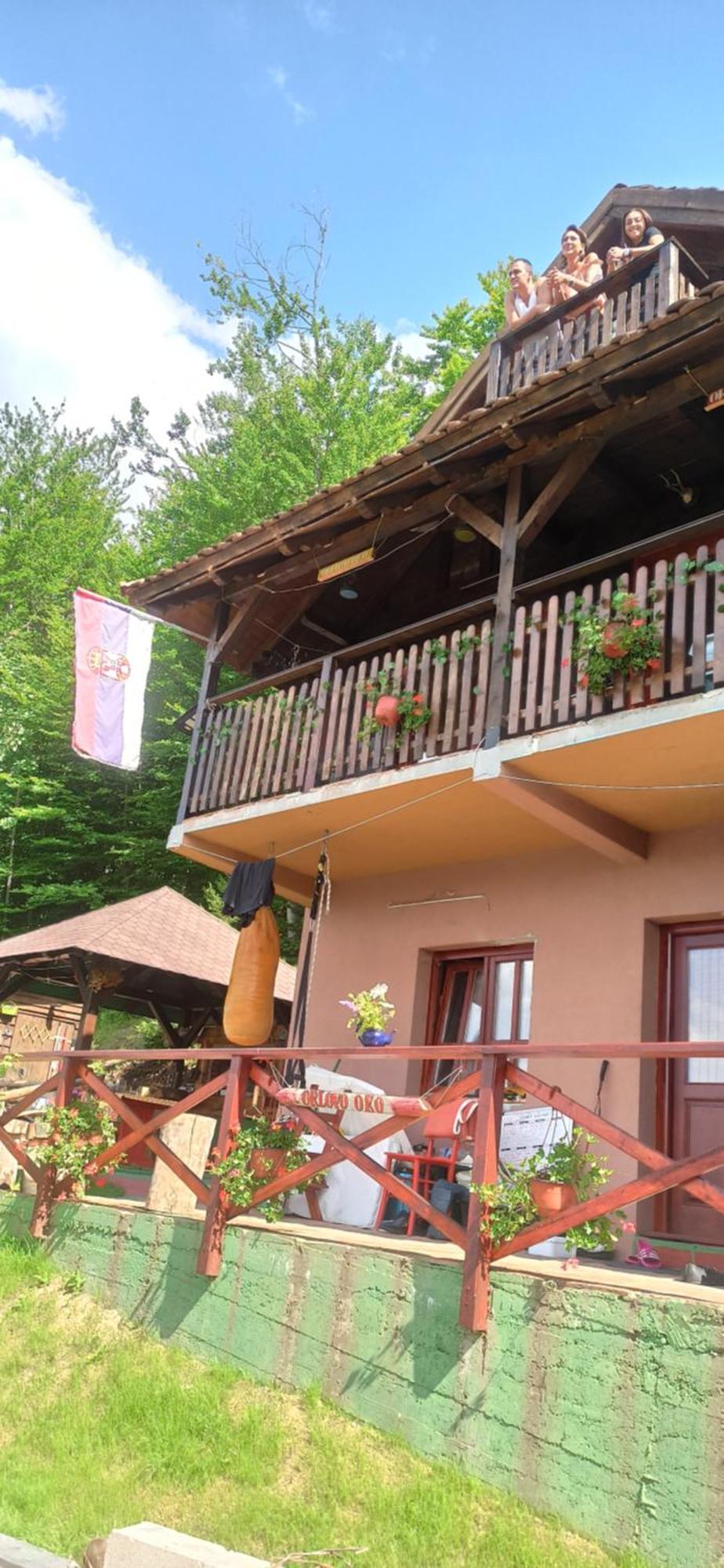 Apartman Orlovo Oko Mandici エクステリア 写真